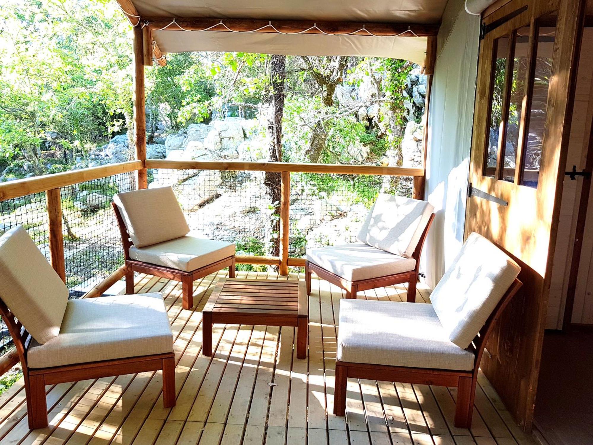 Cabanes Lodges Le Serviere Balazuc Luaran gambar
